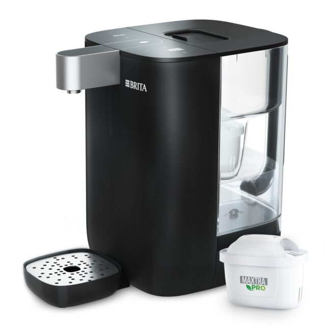 BRITA Cube Black hot water dispenser with MAXTRA PRO filter